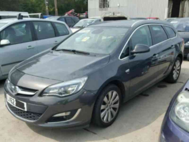 Dezmembrez Opel Astra J Combi toate motorizarile (1.7 CDTI, 2.0 CDTI)