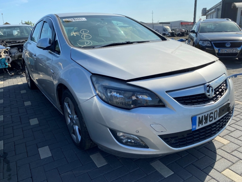 Dezmembrez Opel Astra J [Fabr 2009-2015] 1.7 CDTI A17DTJ