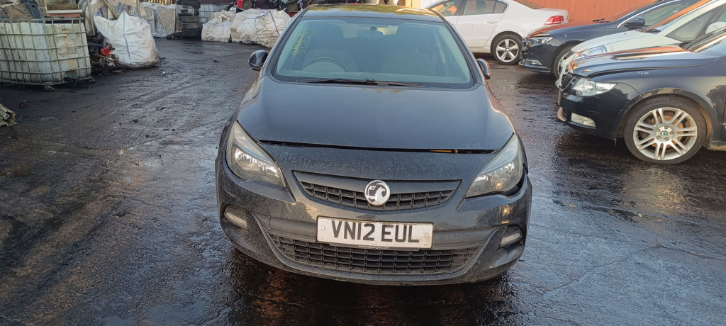 Dezmembrez Opel Astra J [Fabr 2009-2015]