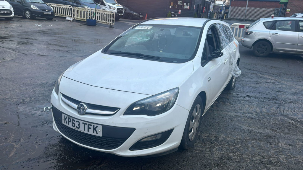 Dezmembrez Opel Astra J [Fabr 2009-2015]