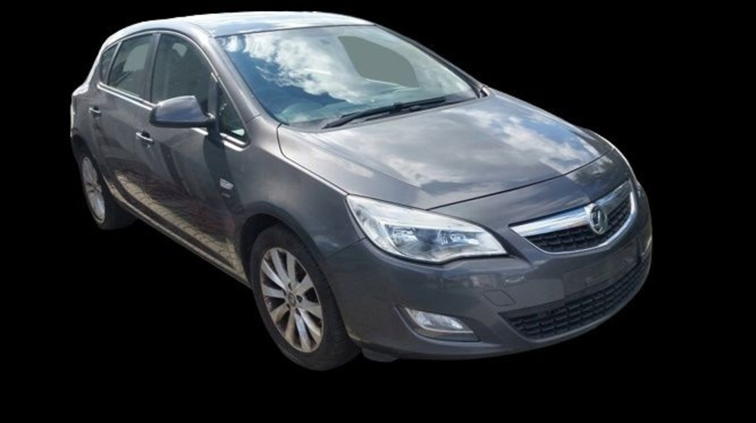 Dezmembrez Opel Astra J hatchback 1.7 cdti Z177