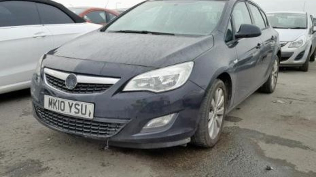 Dezmembrez Opel Astra J