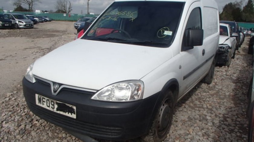 Dezmembrez Opel Combo, 1.3cdti, orice piesa!