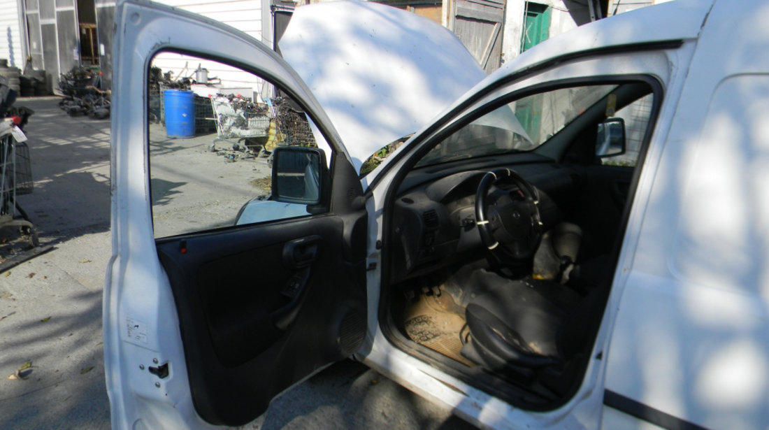 Dezmembrez Opel COMBO C 2001 - 2011 1.3 CDTI 16V Y 13 DT ( CP: 69, KW: 51, CCM: 1248 ) Motorina