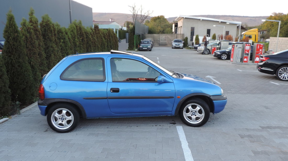 Dezmembrez opel corsa b, 1.0 benzina, an 1994-2000