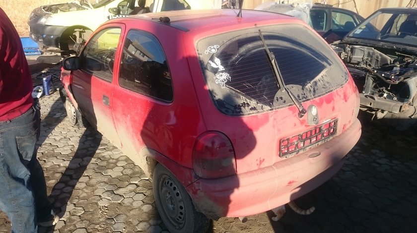 DEZMEMBREZ Opel Corsa B 1.2 Benzina