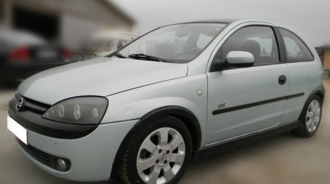 Dezmembrez Opel Corsa C 1.4i 16V, hatchback 2+1 usi an 2003