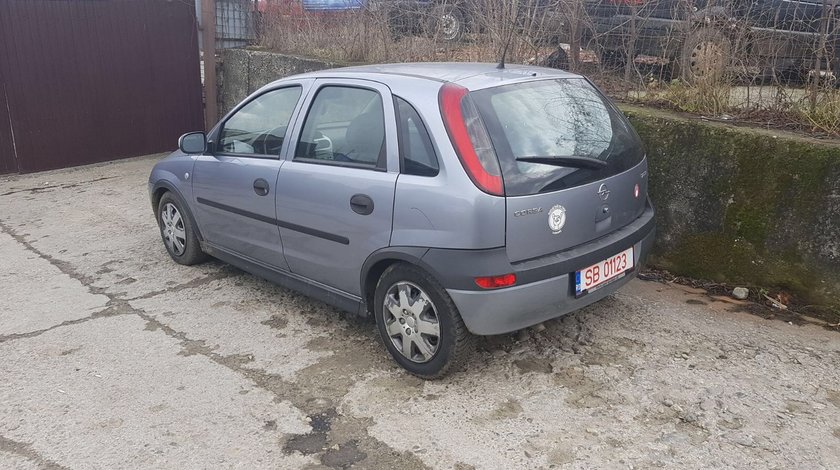 Dezmembrez Opel Corsa C an 2005 motor 1.7 cdti