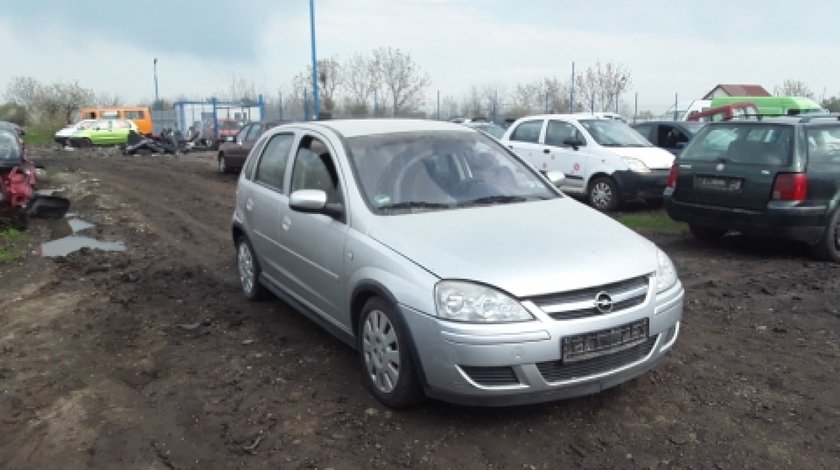 Dezmembrez Opel Corsa C, an 2005, motorizare 1.2 Twinport