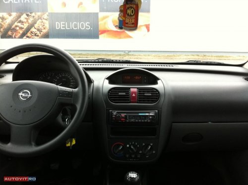 Dezmembrez opel corsa c coupe 1.7 dti din 2003