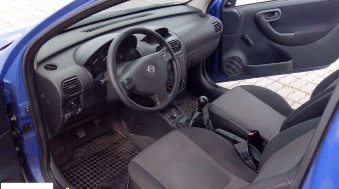 Dezmembrez opel corsa c din 2006 in 2 usi