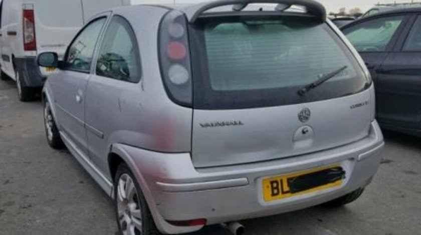 Dezmembrez Opel Corsa C