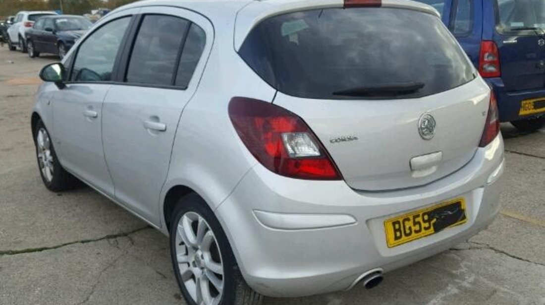 Dezmembrez Opel Corsa D 1.2b