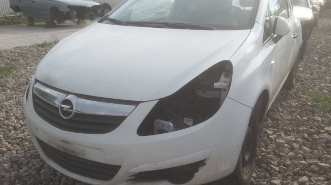 Dezmembrez opel corsa D 1.3 CDTI 55kw 2007