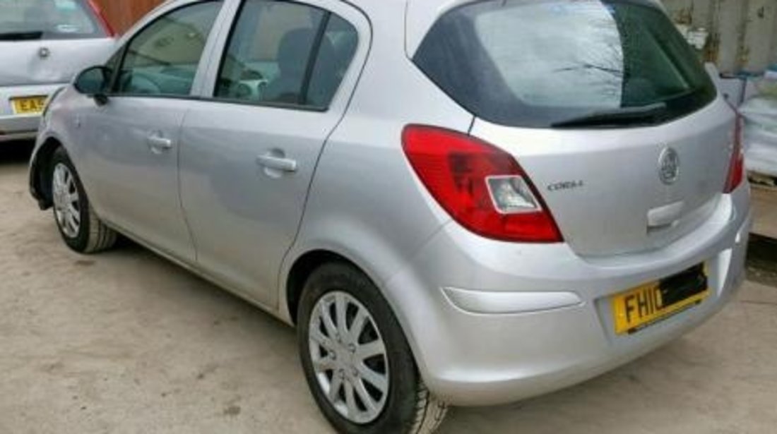 Dezmembrez Opel Corsa D 1.3 cdti