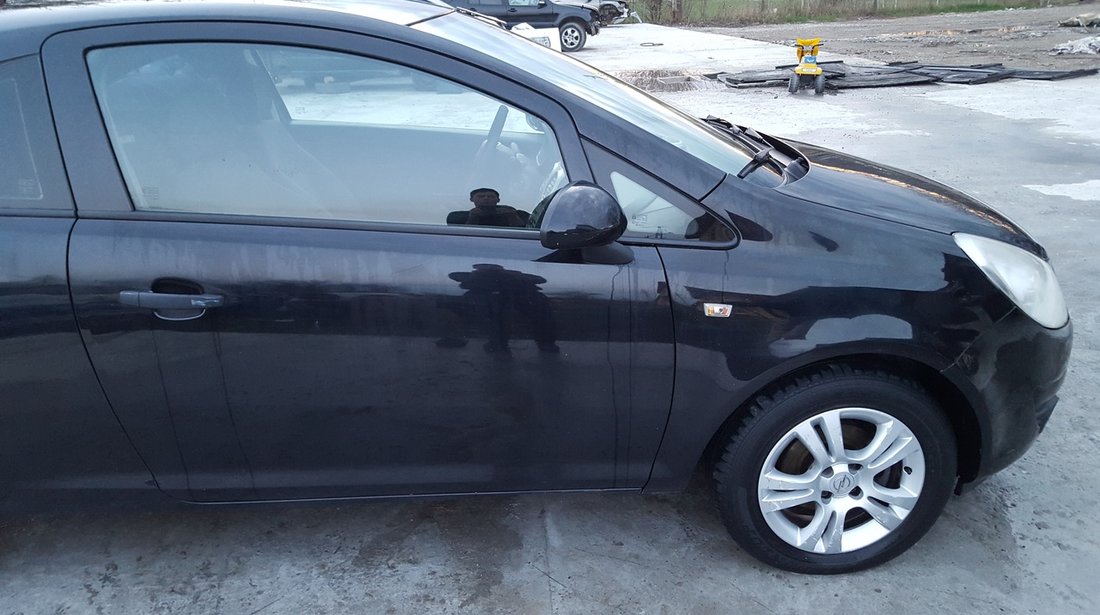 Dezmembrez Opel Corsa D 1,3cdti 2008