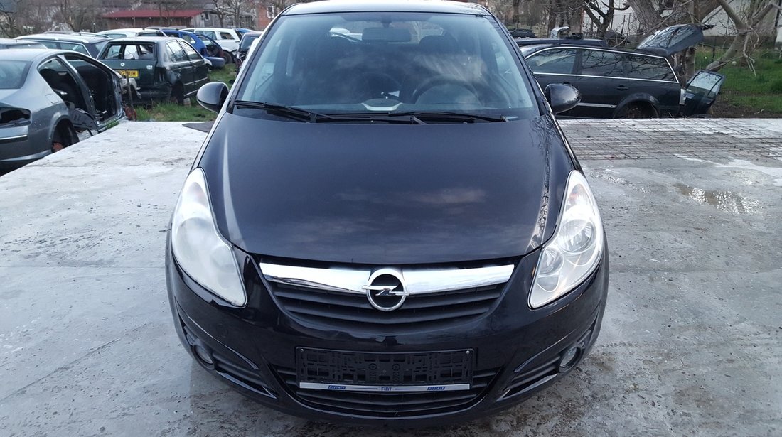 Dezmembrez Opel Corsa D 1,3cdti 2008