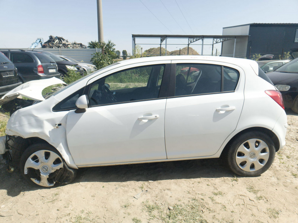 Dezmembrez Opel Corsa D [Fabr 2006-2013]