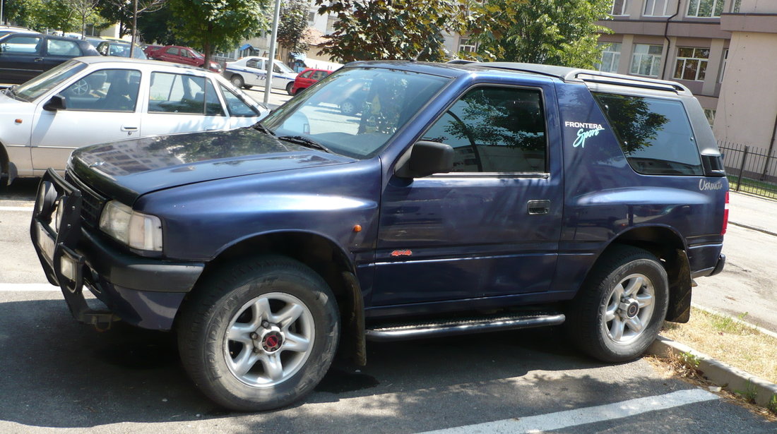 Dezmembrez Opel Frontera A 1997 2.5 Tds Utilitara Albastra