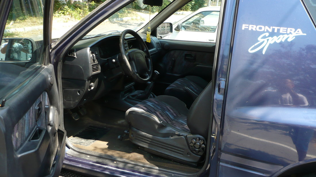 Dezmembrez Opel Frontera A 1997 2.5 Tds Utilitara Albastra