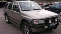 Dezmembrez Opel Frontera A 4 usi 2200 Benzina Pies...