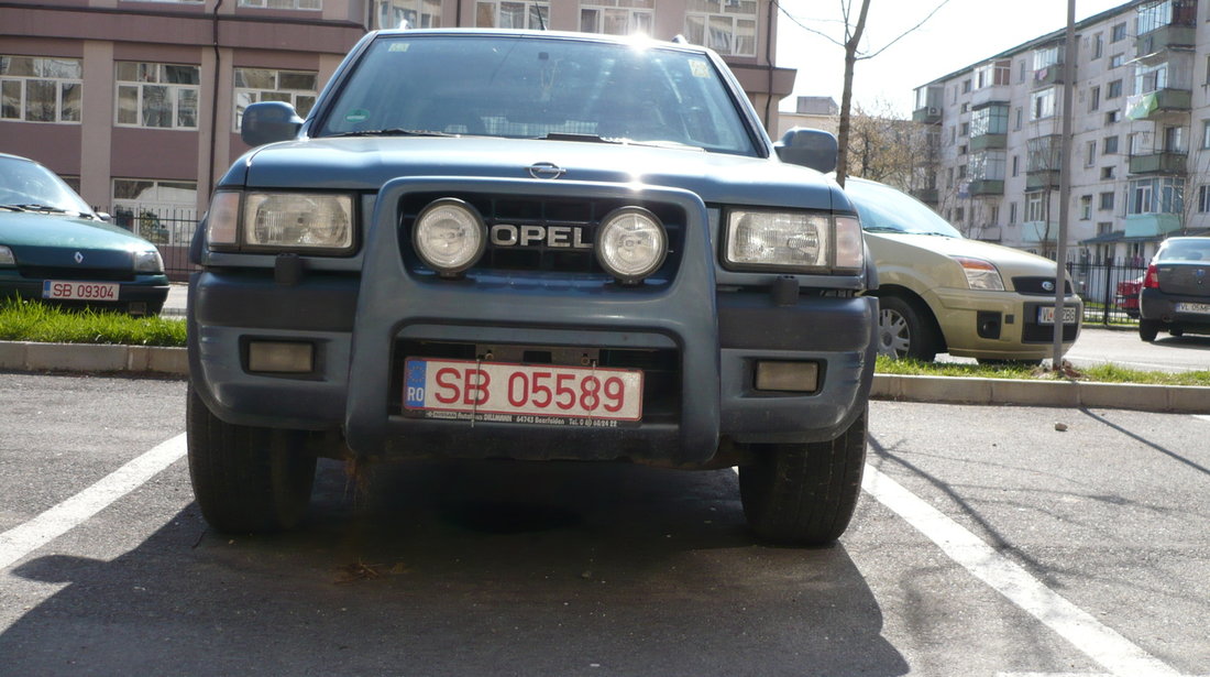 Dezmembrez Opel Frontera B 1999 2003 2200 Benzina