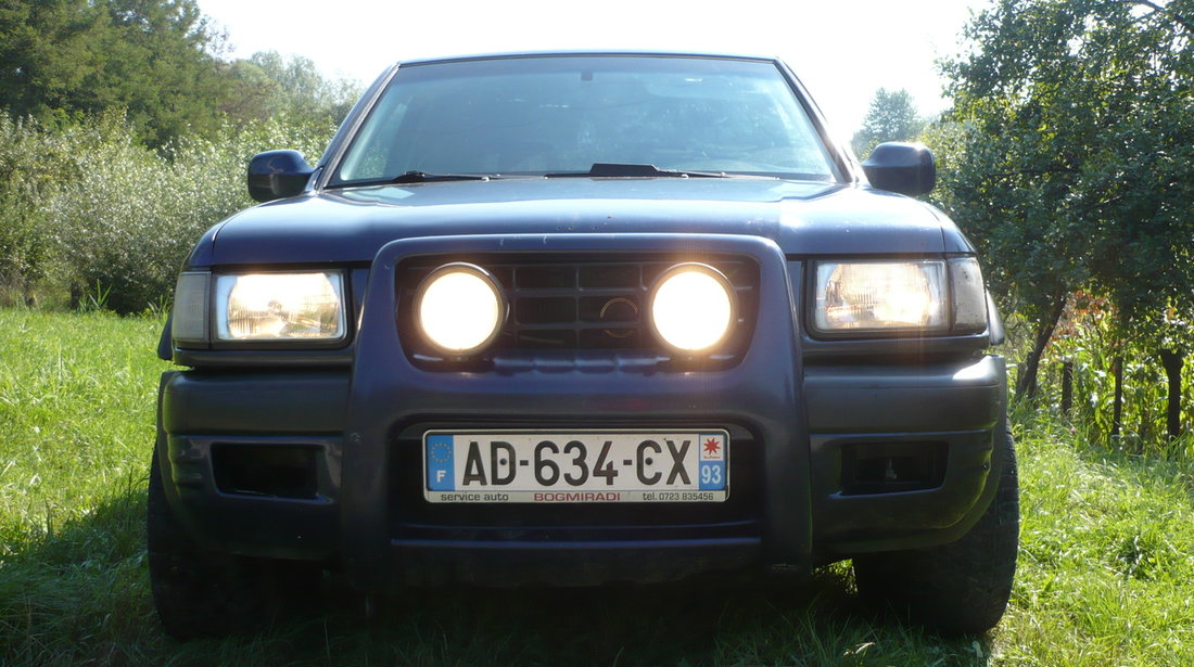 Dezmembrez Opel Frontera B Sport 1999 2003 2200 Benzina