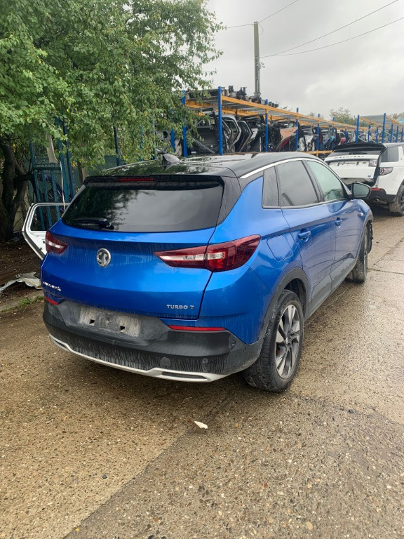 Dezmembrez Opel Grandland X