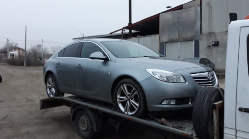 Dezmembrez opel insignia 2.0 cdti