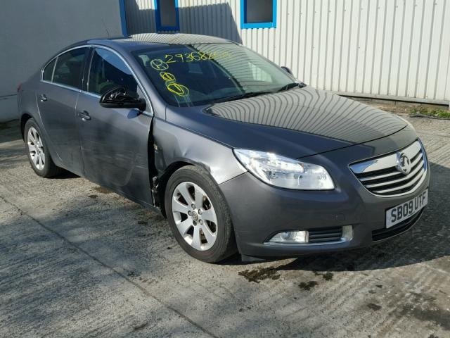 Dezmembrez Opel Insignia 2.0cdti 2011