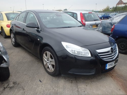 Dezmembrez opel insignia 2.0cdti