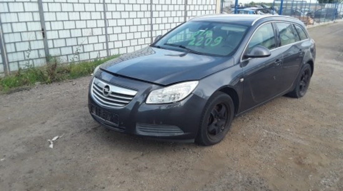 Dezmembrez Opel Insignia, an 2010