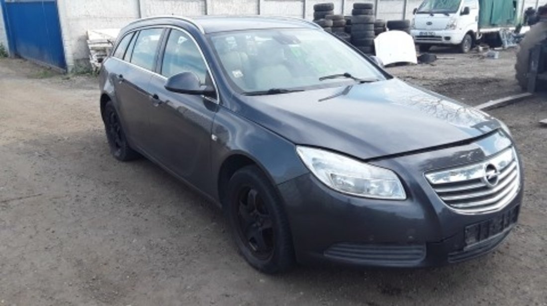 Dezmembrez Opel Insignia, an 2010