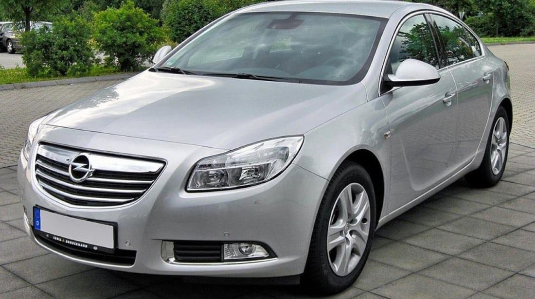 Dezmembrez Opel Insignia motor 2.0 an 2009