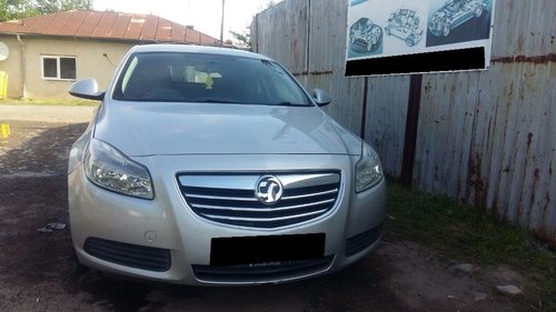 Dezmembrez Opel Insignia