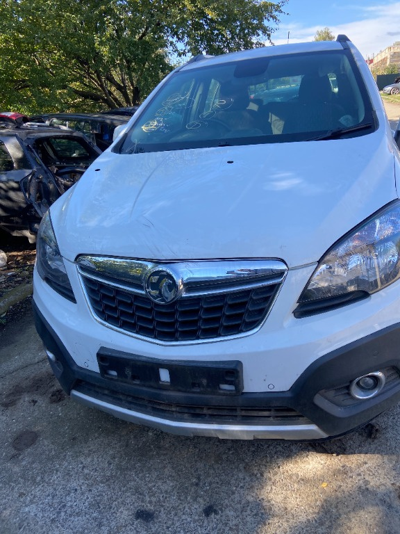 Dezmembrez Opel Mokka X