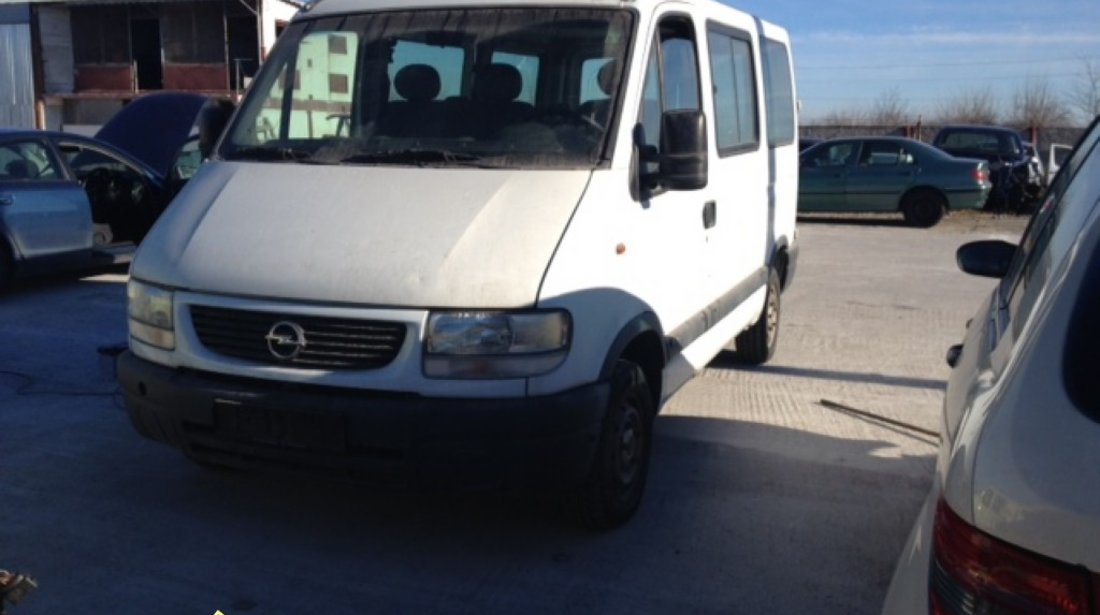 Dezmembrez opel movano 2 8 an 2000 orice piesa