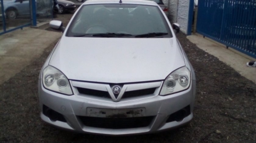 Dezmembrez Opel Tigra ,an 2005