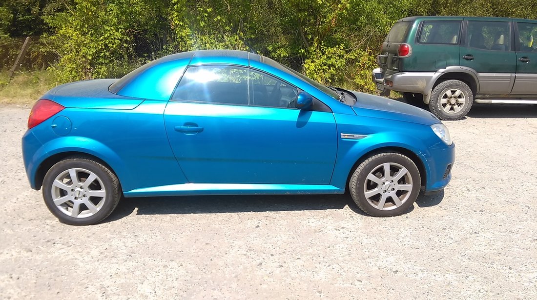 Dezmembrez Opel Tigra B