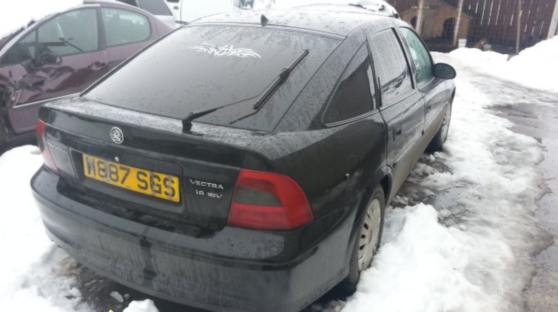 Dezmembrez Opel Vectra B 1 6 16v euro4