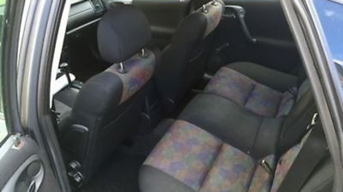 dezmembrez opel vectra b 1.6i an 2002