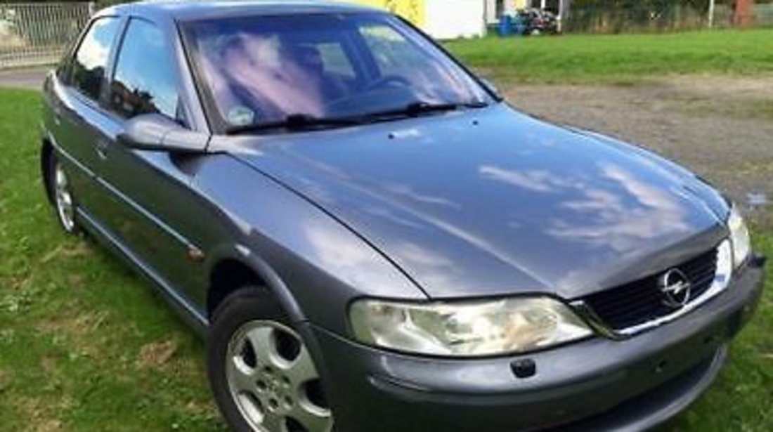 dezmembrez opel vectra b 1.6i an 2002