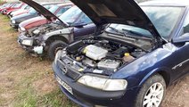Dezmembrez Opel Vectra B 1,8 -16v