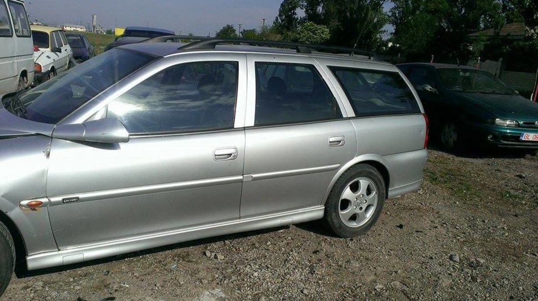 Dezmembrez Opel Vectra B Caravan 1.6 74 KW 2001