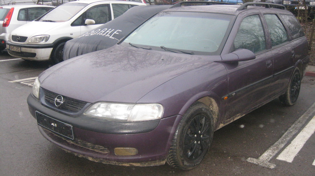 Dezmembrez Opel Vectra B1 si B2 2 0 si 2 2 DTH