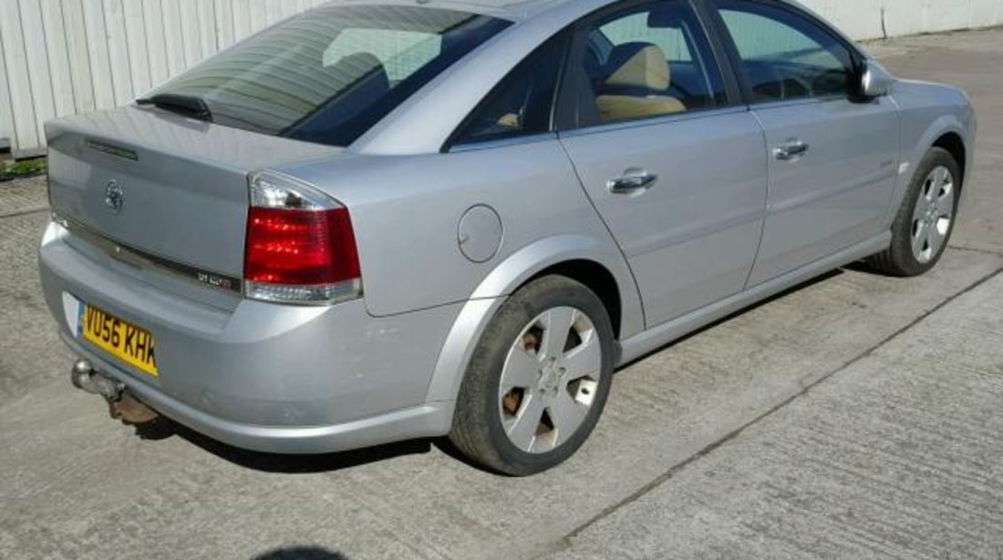 Dezmembrez Opel Vectra C 1.9cdti