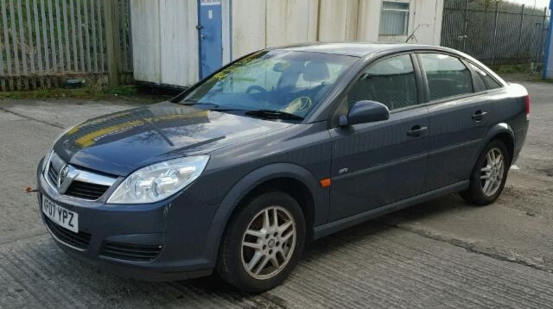 Dezmembrez Opel Vectra C 1.9cdti