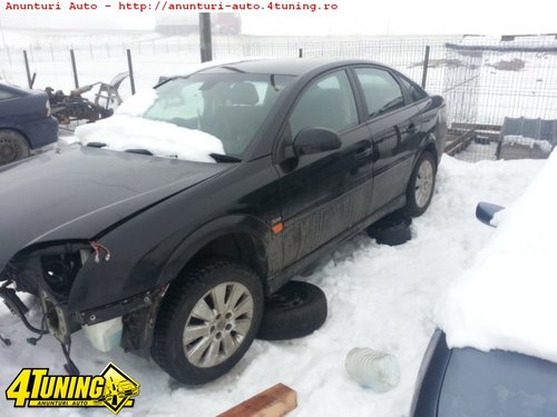 Dezmembrez Opel Vectra C 2 2 dti An 2004 5 trepte manual