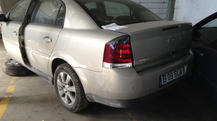 Dezmembrez Opel Vectra C 2005 1 9 Diesel 88Kw