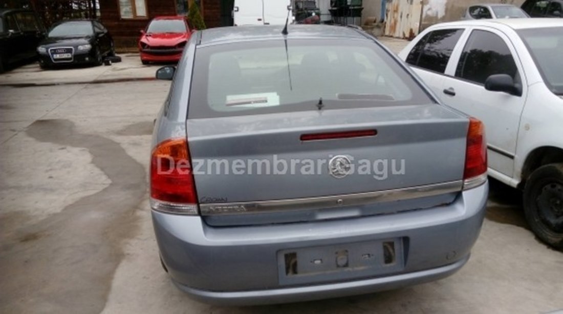 Dezmembrez Opel Vectra C, an 2006